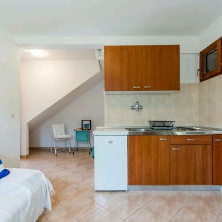 Apartments Bralic Vis Exterior foto