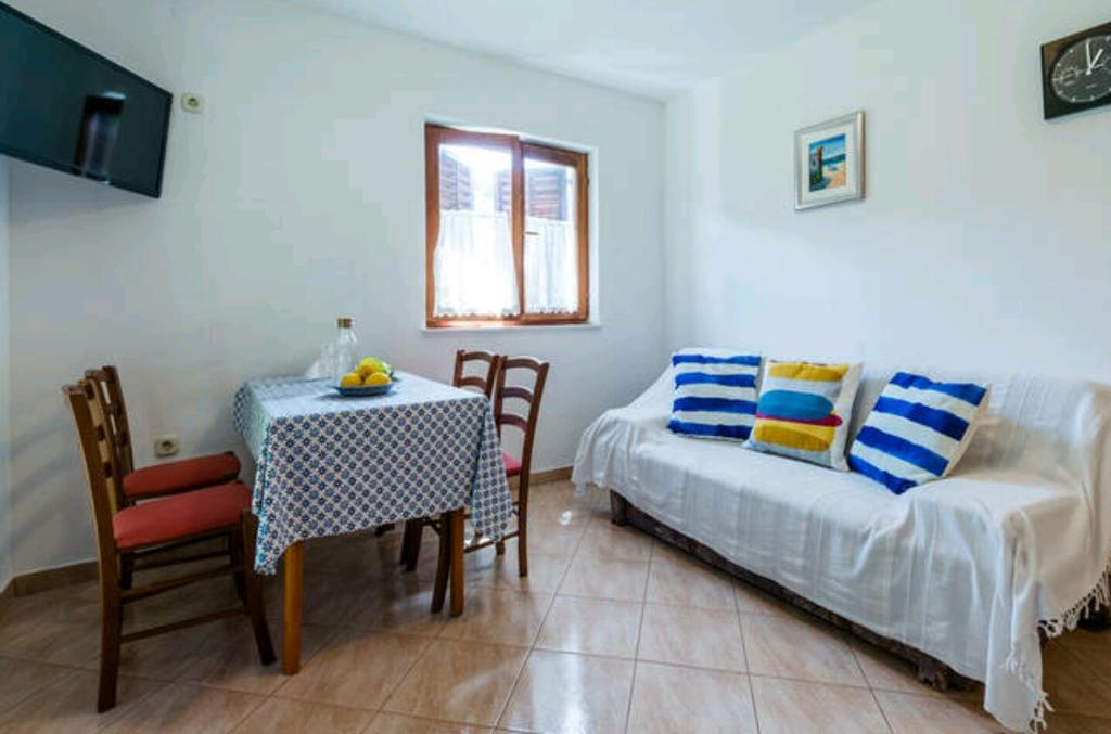 Apartments Bralic Vis Exterior foto